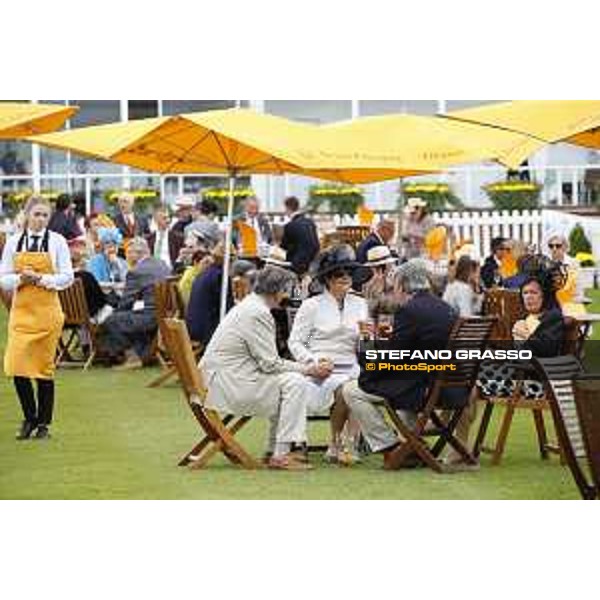 Racegoers at Goowdood - Second Day Goodwood 29th july 2015 ph.Stefano Grasso/QEF