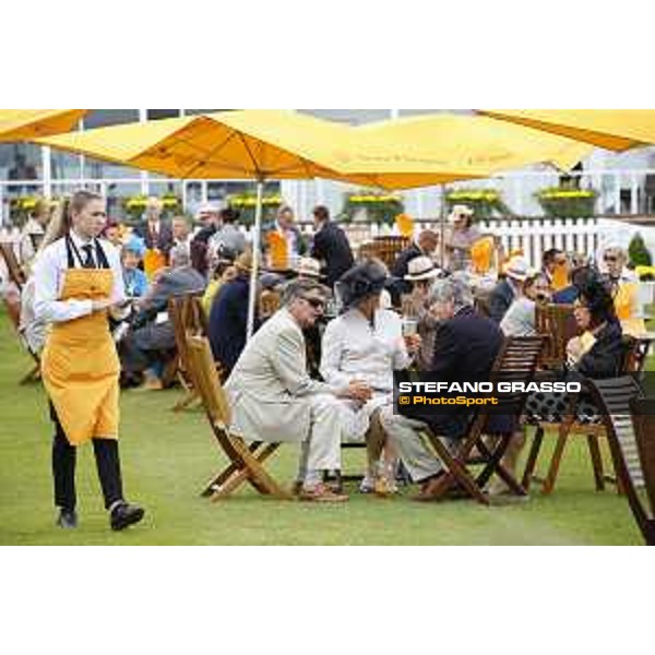 Racegoers at Goowdood - Second Day Goodwood 29th july 2015 ph.Stefano Grasso/QEF
