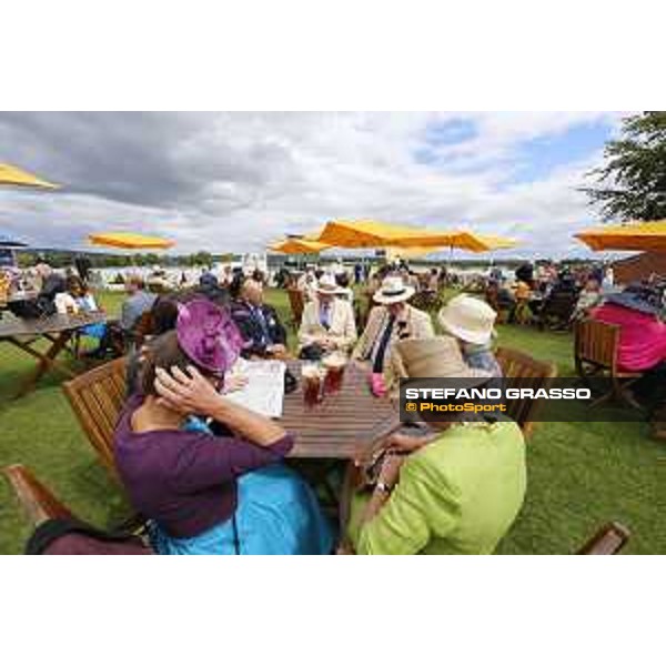 Racegoers at Goowdood - Second Day Goodwood 29th july 2015 ph.Stefano Grasso/QEF