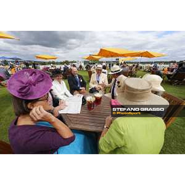 Racegoers at Goowdood - Second Day Goodwood 29th july 2015 ph.Stefano Grasso/QEF