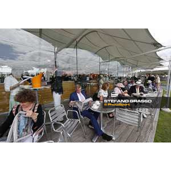Racegoers at Goowdood - Second Day Goodwood 29th july 2015 ph.Stefano Grasso/QEF
