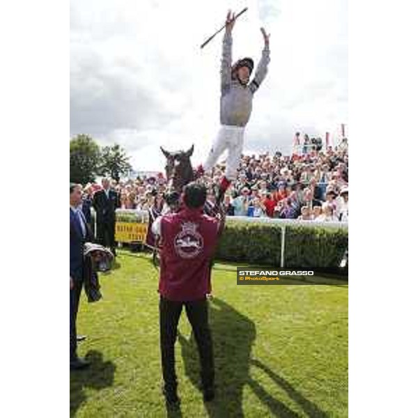 Goodwood - QATAR Goodwood Festival - Frankie Dettori and Shalaa win the QATAR Richmond Stakes - ph.Stefano Grasso/QEF