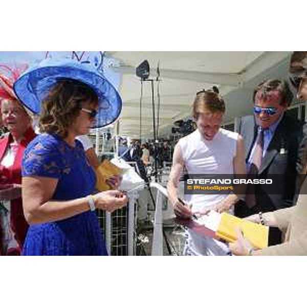 QATAR Goodwood Festival Richard Hughes signs autographs Goodwood, Fifht day, 1st august 2015 ph.Stefano Grasso/QEF