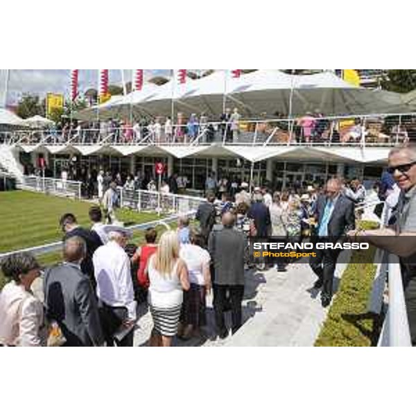 QATAR Goodwood Festival Richard Hughes signs autographs Goodwood, Fifht day, 1st august 2015 ph.Stefano Grasso/QEF