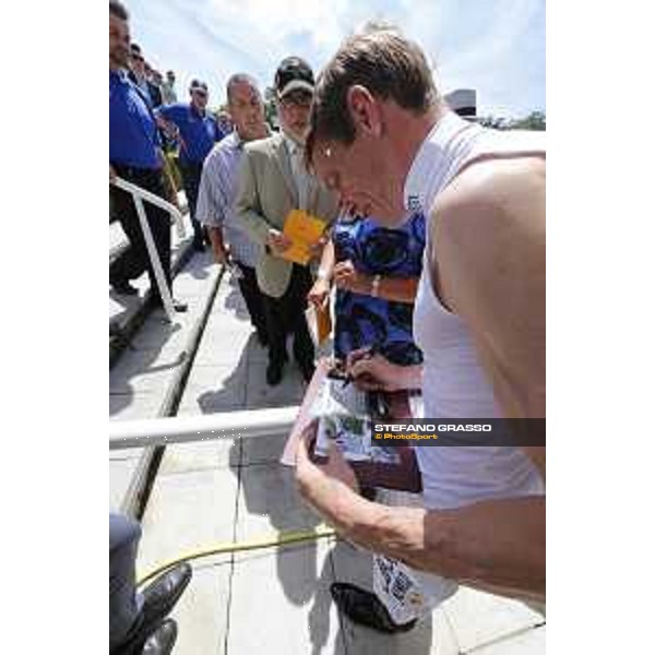 QATAR Goodwood Festival Richard Hughes signs autographs Goodwood, Fifht day, 1st august 2015 ph.Stefano Grasso/QEF