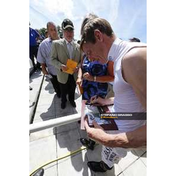 QATAR Goodwood Festival Richard Hughes signs autographs Goodwood, Fifht day, 1st august 2015 ph.Stefano Grasso/QEF