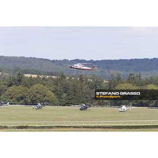 QATAR Goodwood Festival Racegoers at the QATAR Goodwood Festival Helicopters Goodwood, Fifht day, 1st august 2015 ph.Stefano Grasso/QEF