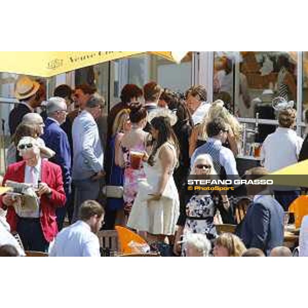 QATAR Goodwood Festival Racegoers at the QATAR Goodwood Festival Goodwood, Fifht day, 1st august 2015 ph.Stefano Grasso/QEF