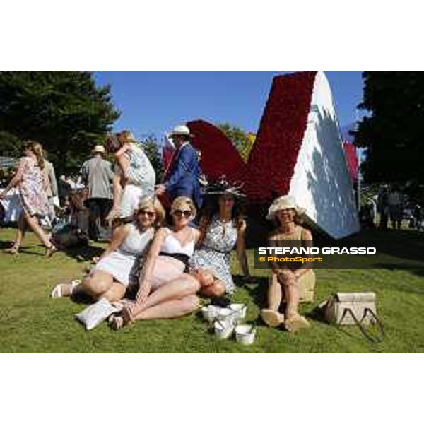 QATAR Goodwood Festival Racegoers at the QATAR Goodwood Festival Goodwood, Fifht day, 1st august 2015 ph.Stefano Grasso/QEF