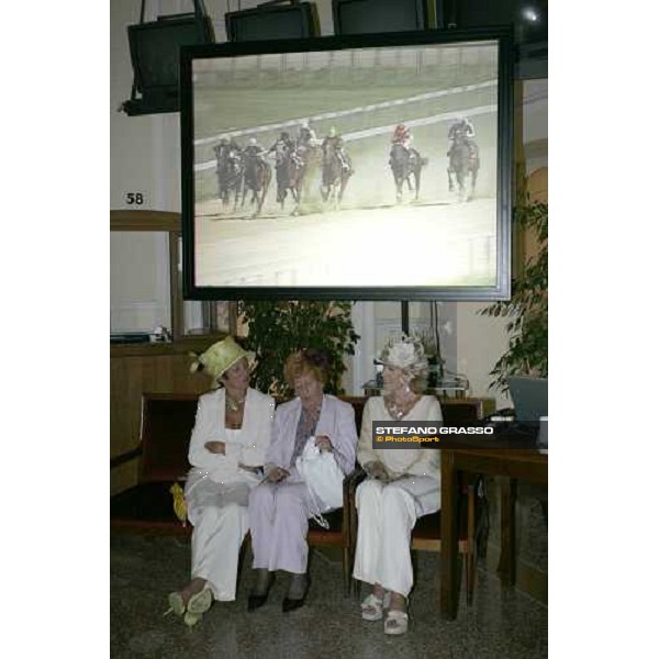 english guests at the opening ceremony of the new all-weather race track at Capannelle Rome, 7th october 2005 ph. Stefano Grasso