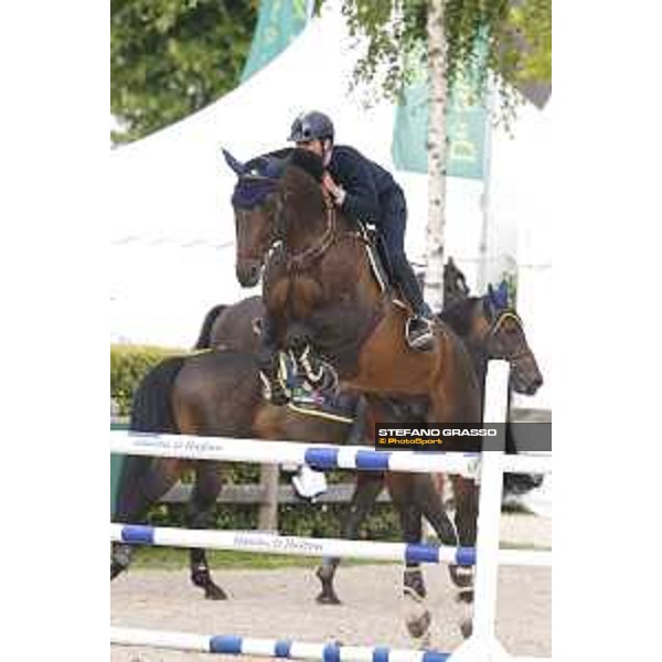 Aachen - FEI European Championships 2015 Team Italia Loro Piana warming up Lorenzo De Luca on Erco Van\'T Roosakker Aachen,18th August 2015 ph.Stefano Grasso/Loro Piana