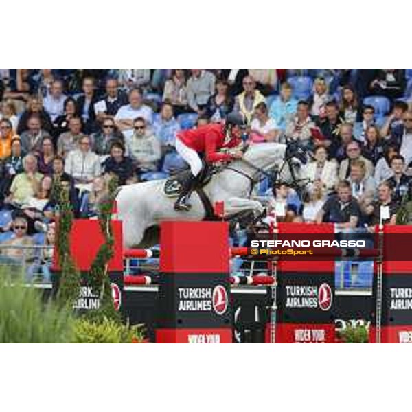 Aachen - FEI European Championships 2015 Lorenzo De Luca on Geisha Van Orshof Aachen,19th August 2015 ph.Stefano Grasso/Loro Piana