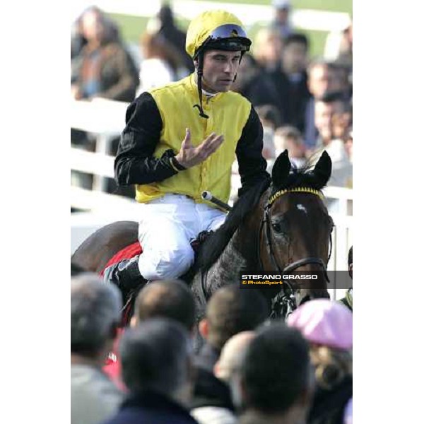 William Mongil comes back on Lateral after winning the Gran Criterium Milan, 16th october 2005 ph. Stefano Grasso