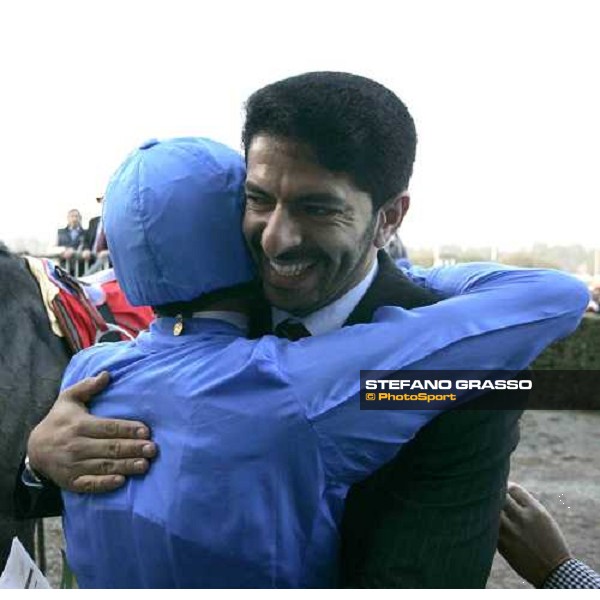 Frankie Dettori embraces Saeed Bin Suroor after winning with Cherry Mix the Gran Premio Jockey Club Milan, 16th october 2005 ph. Stefano Grasso