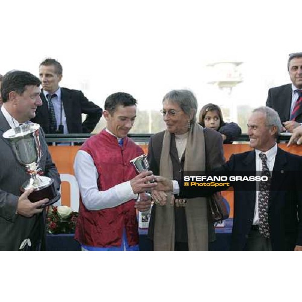 Gianfranco Dettori with his son Lanfranco during the giving prize of Premio Sergio Cumani Milan, 16th october 2005 ph. Stefano Grasso