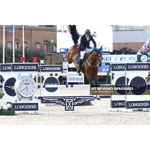 Denis Lynch on All Star wins the Longines Cup of the City of Barcelona Barcelona,27th sept. 2015 ph.Stefano Grasso