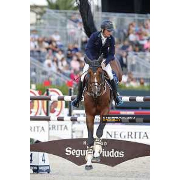 Denis Lynch on All Star wins the Longines Cup of the City of Barcelona Barcelona,27th sept. 2015 ph.Stefano Grasso