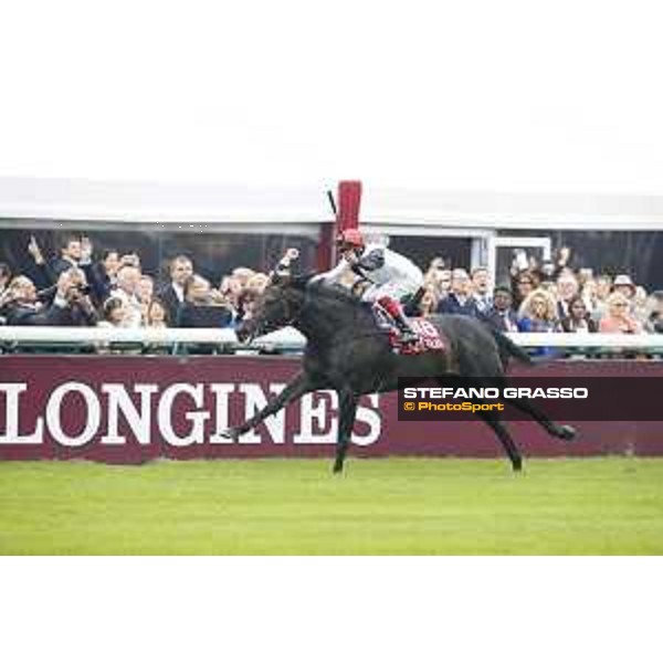 Frankie Dettori on Golden Horn wins the 94° Qatar Prix de l\'Arc de Triomphe Paris,4th october 2015 ph.Stefano Grasso