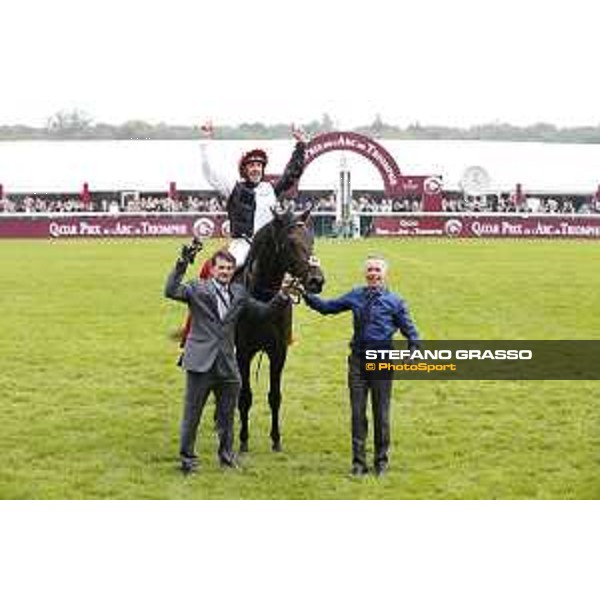 Frankie Dettori and Golden Horn winners of the 94° Qatar Prix de l\'Arc de Triomphe Paris,4th october 2015 ph.Stefano Grasso