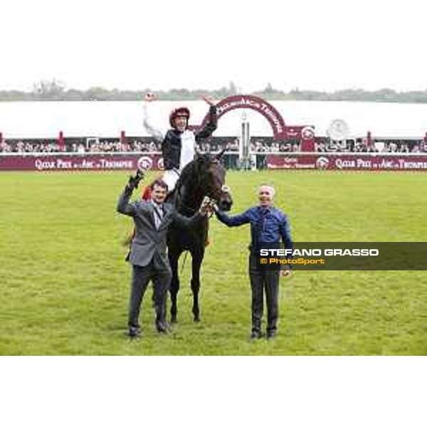 Frankie Dettori and Golden Horn winners of the 94° Qatar Prix de l\'Arc de Triomphe Paris,4th october 2015 ph.Stefano Grasso