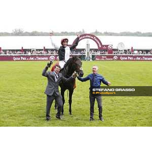 Frankie Dettori and Golden Horn winners of the 94° Qatar Prix de l\'Arc de Triomphe Paris,4th october 2015 ph.Stefano Grasso