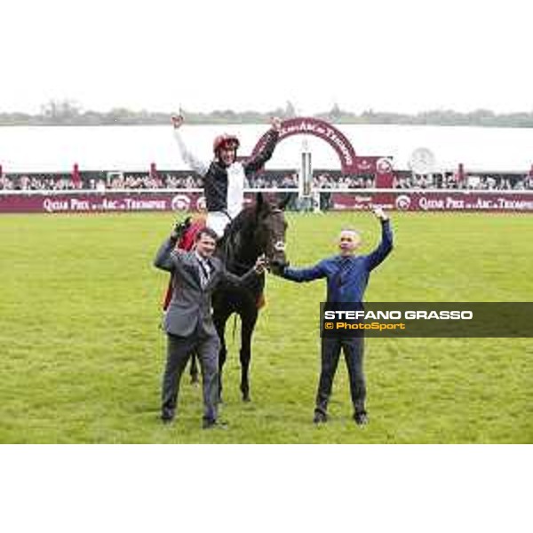 Frankie Dettori and Golden Horn winners of the 94° Qatar Prix de l\'Arc de Triomphe Paris,4th october 2015 ph.Stefano Grasso
