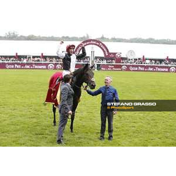 Frankie Dettori and Golden Horn winners of the 94° Qatar Prix de l\'Arc de Triomphe Paris,4th october 2015 ph.Stefano Grasso
