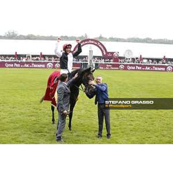 Frankie Dettori and Golden Horn winners of the 94° Qatar Prix de l\'Arc de Triomphe Paris,4th october 2015 ph.Stefano Grasso