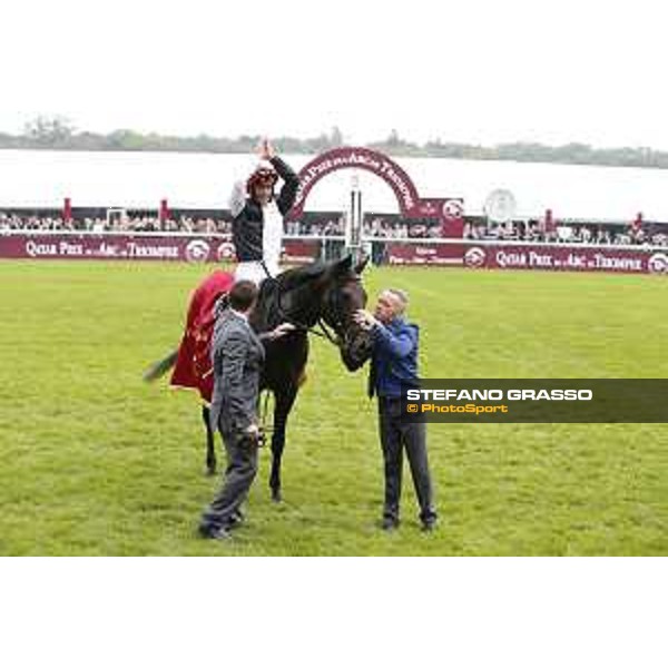 Frankie Dettori and Golden Horn winners of the 94° Qatar Prix de l\'Arc de Triomphe Paris,4th october 2015 ph.Stefano Grasso