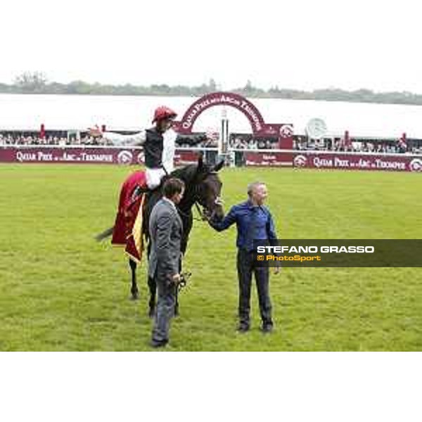 Frankie Dettori and Golden Horn winners of the 94° Qatar Prix de l\'Arc de Triomphe Paris,4th october 2015 ph.Stefano Grasso