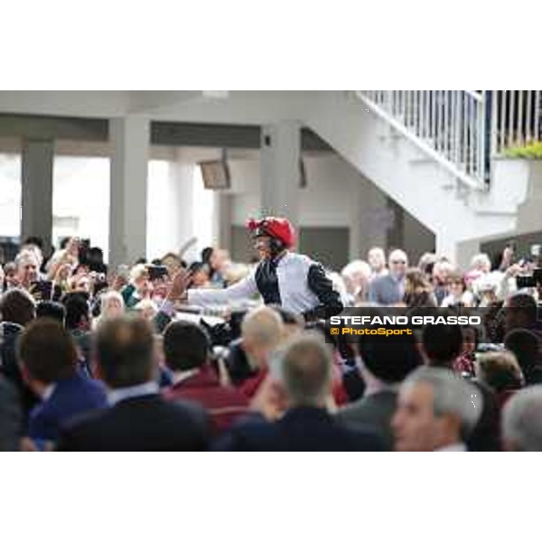 Frankie Dettori and Golden Horn winners of the 94° Qatar Prix de l\'Arc de Triomphe Paris,4th october 2015 ph.Stefano Grasso