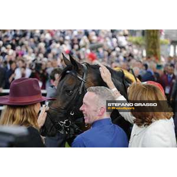 Frankie Dettori and Golden Horn winners of the 94° Qatar Prix de l\'Arc de Triomphe Paris,4th october 2015 ph.Stefano Grasso