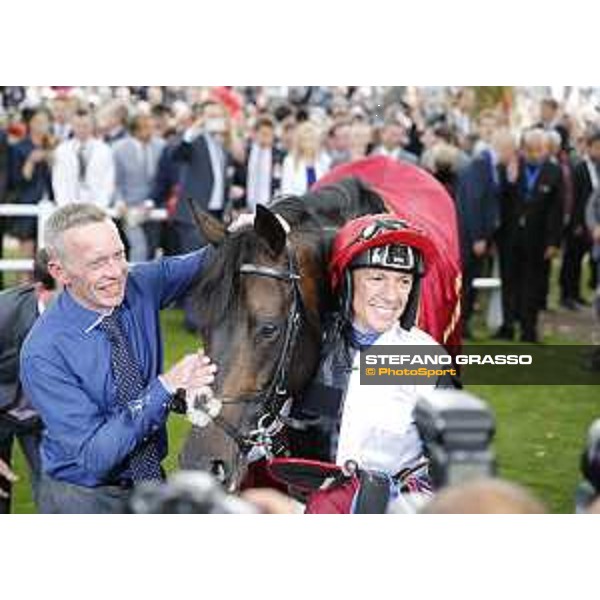 Frankie Dettori and Golden Horn winners of the 94° Qatar Prix de l\'Arc de Triomphe Paris,4th october 2015 ph.Stefano Grasso
