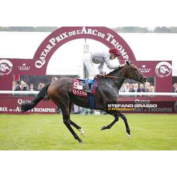 Frankie Dettori and Golden Horn winners of the 94° Qatar Prix de l\'Arc de Triomphe Paris,4th october 2015 ph.Stefano Grasso