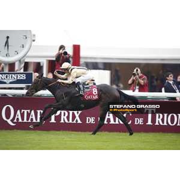 Thierry Thullliez on Mille et Mille wins the QATAR Prix du Cadran Paris,4th october 2015 ph.Stefano Grasso