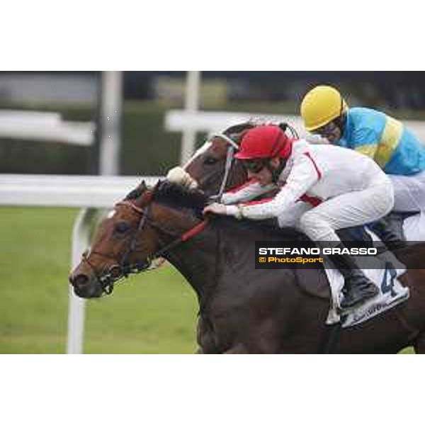 Andrasch Starke and Felician win the Premio del Piazzale Milano, San Siro racecourse 18 oct.2015 ph.Stefano Grasso