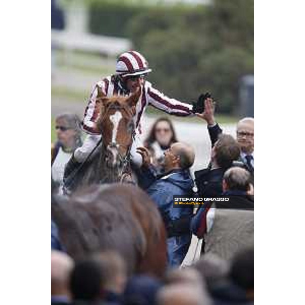 Carlo Fiocchi and Biz Heart win the Gran Criterium Milano, San Siro racecourse 18 oct.2015 ph.Stefano Grasso