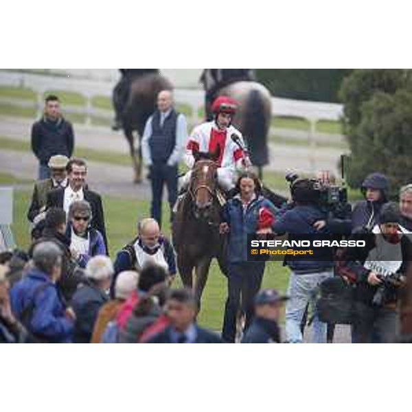 Andrasch Starke and Lovelyin win the Gran Premio del Jockey Club Milano, San Siro racecourse 18 oct.2015 ph.Stefano Grasso