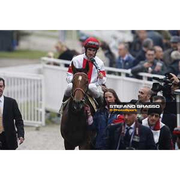 Andrasch Starke and Lovelyin win the Gran Premio del Jockey Club Milano, San Siro racecourse 18 oct.2015 ph.Stefano Grasso