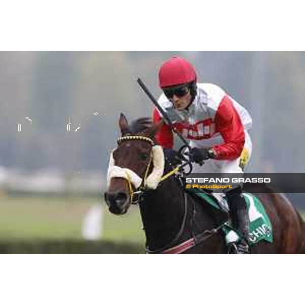 Josef Vana jr. and Chicago win the Gran Corsa Siepi di Milano Milano, San Siro racecourse 18 oct.2015 ph.Stefano Grasso