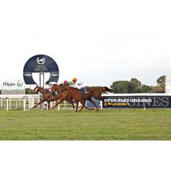 Adrie De Vries and Odeliz win the Premio Longines Lydia Tesio Roma,Capannelle racecourse 25 october 2015 ph.Stefano Grasso/HippoGroup Roma Capannelle