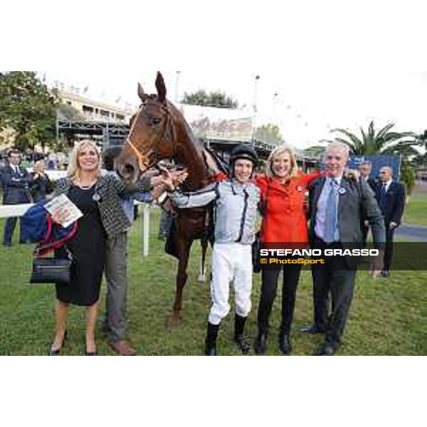 Adrie De Vries and Odeliz win the Premio Longines Lydia Tesio Roma,Capannelle racecourse 25 october 2015 ph.Stefano Grasso/HippoGroup Roma Capannelle