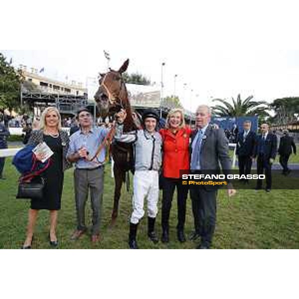 Adrie De Vries and Odeliz win the Premio Longines Lydia Tesio Roma,Capannelle racecourse 25 october 2015 ph.Stefano Grasso/HippoGroup Roma Capannelle