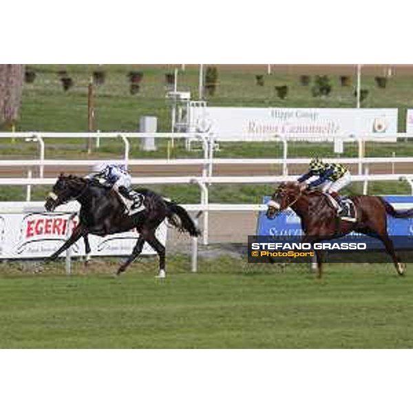 Umberto Rispoli and Kaspersky win the Premio Ribot Mem.Loreto Luciani Roma,Capannelle racecourse 25 october 2015 ph.Stefano Grasso/HippoGroup Roma Capannelle