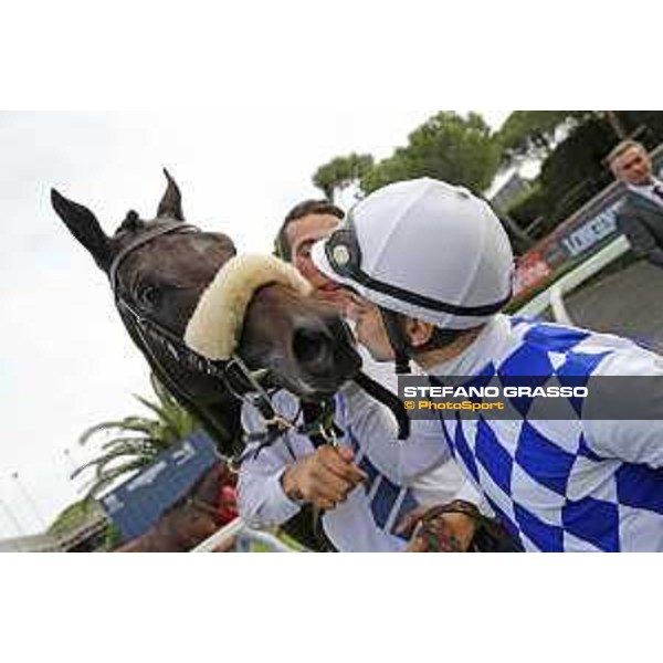 Umberto Rispoli and Kaspersky win the Premio Ribot Mem.Loreto Luciani Roma,Capannelle racecourse 25 october 2015 ph.Stefano Grasso/HippoGroup Roma Capannelle