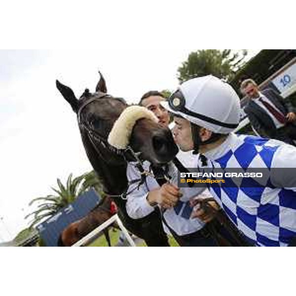 Umberto Rispoli and Kaspersky win the Premio Ribot Mem.Loreto Luciani Roma,Capannelle racecourse 25 october 2015 ph.Stefano Grasso/HippoGroup Roma Capannelle