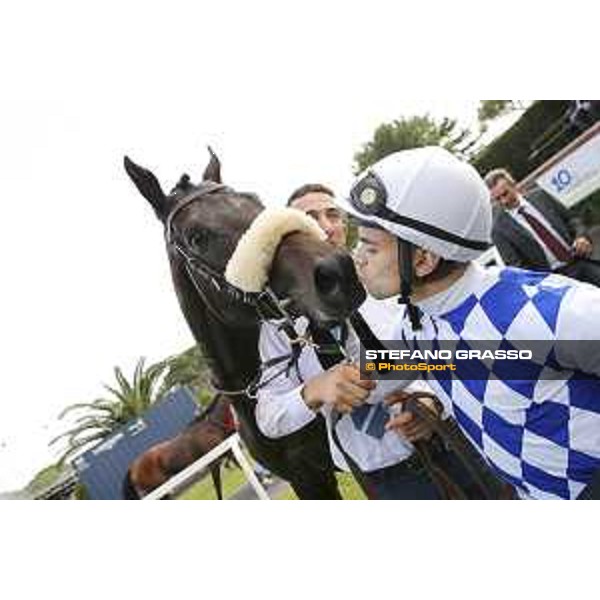 Umberto Rispoli and Kaspersky win the Premio Ribot Mem.Loreto Luciani Roma,Capannelle racecourse 25 october 2015 ph.Stefano Grasso/HippoGroup Roma Capannelle