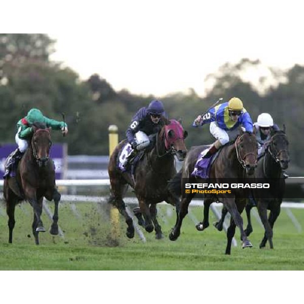 Christophe Soumillon with Shirocco wins the John Deere Breeders\' Cup Turf, beating Ace, Azamour and Bago New York, 29th october 2005 ph. Stefano Grasso