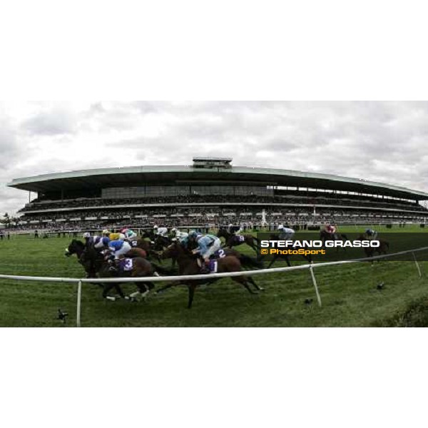 start of the Emirates Airline Breeders\' Cup Filly \' Mare Turf New York, 29th october 2005 ph. Stefano Grasso