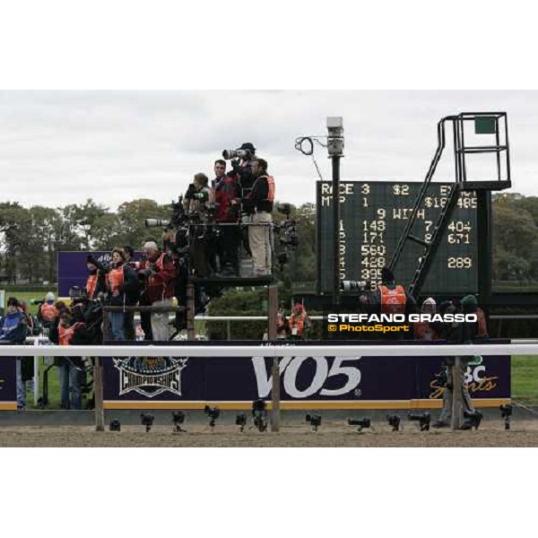 photographers at Breeders\' Cup at Belmont Park New York, 29th october 2005 ph. Stefano Grasso